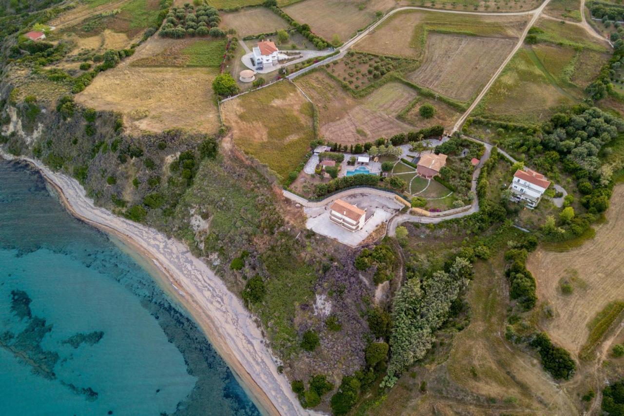 Kalamies - Secluded Beach Apartments Skala  エクステリア 写真