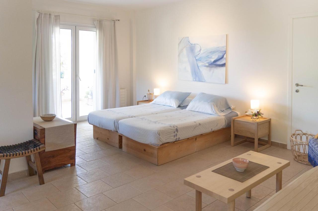 Kalamies - Secluded Beach Apartments Skala  エクステリア 写真